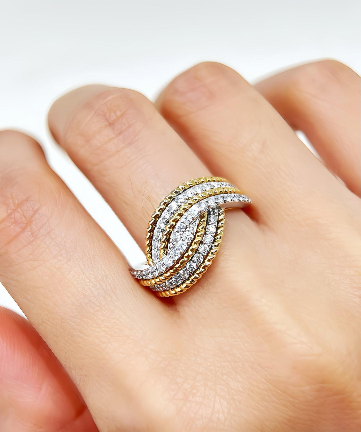 Vintage 18k Gold Diamond Ruby Ring (Item No. VT433）
