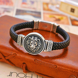 Lion Silver Leather Bracelet (Item No. B0628）