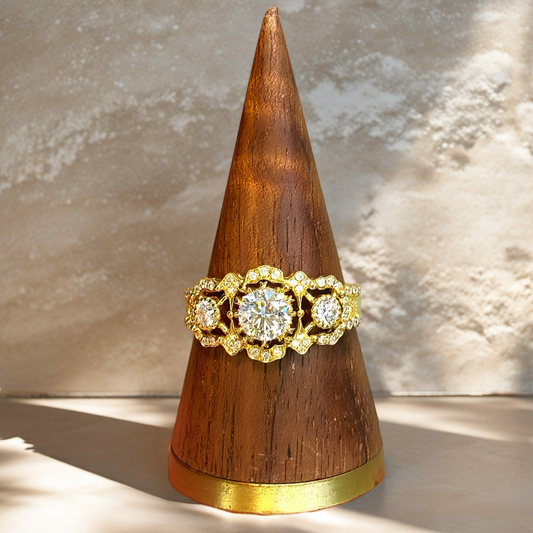 Vintage Lace 18k Gold Diamond Ring (Item No. VT045）