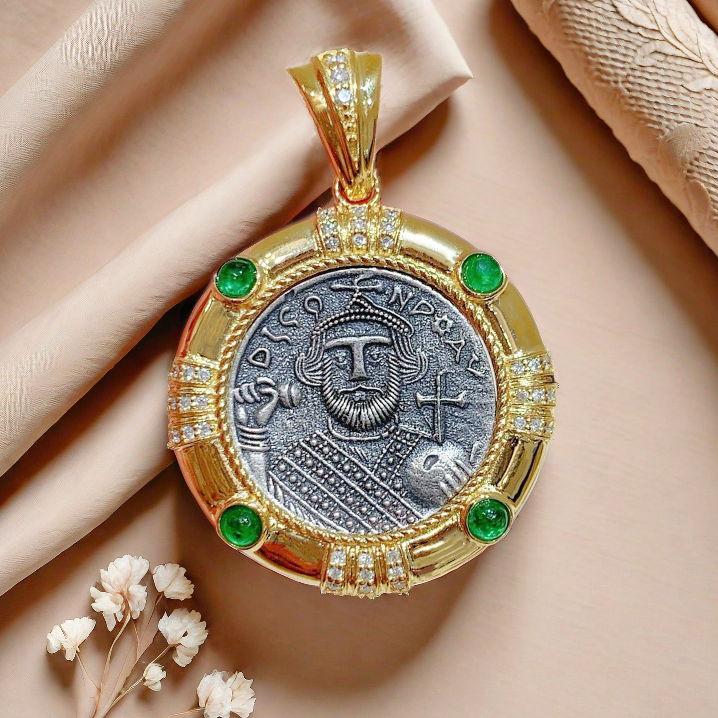 Byzantine Emperor Ancient Greek Coin Medallion 18K Gold Pendant (Item No. COIN062）