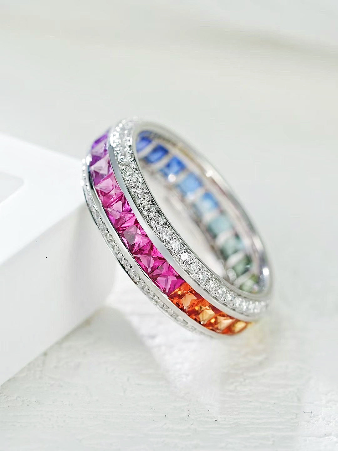 Rainbow Sapphire 18k Gold Ring (Item No. SA112）