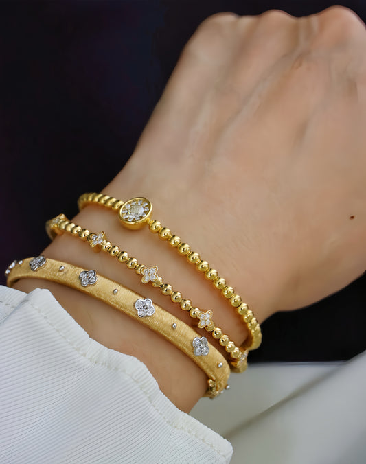 Four-leaf Clover Vintage 18k Gold Diamond Bracelet (Item No. VT130）