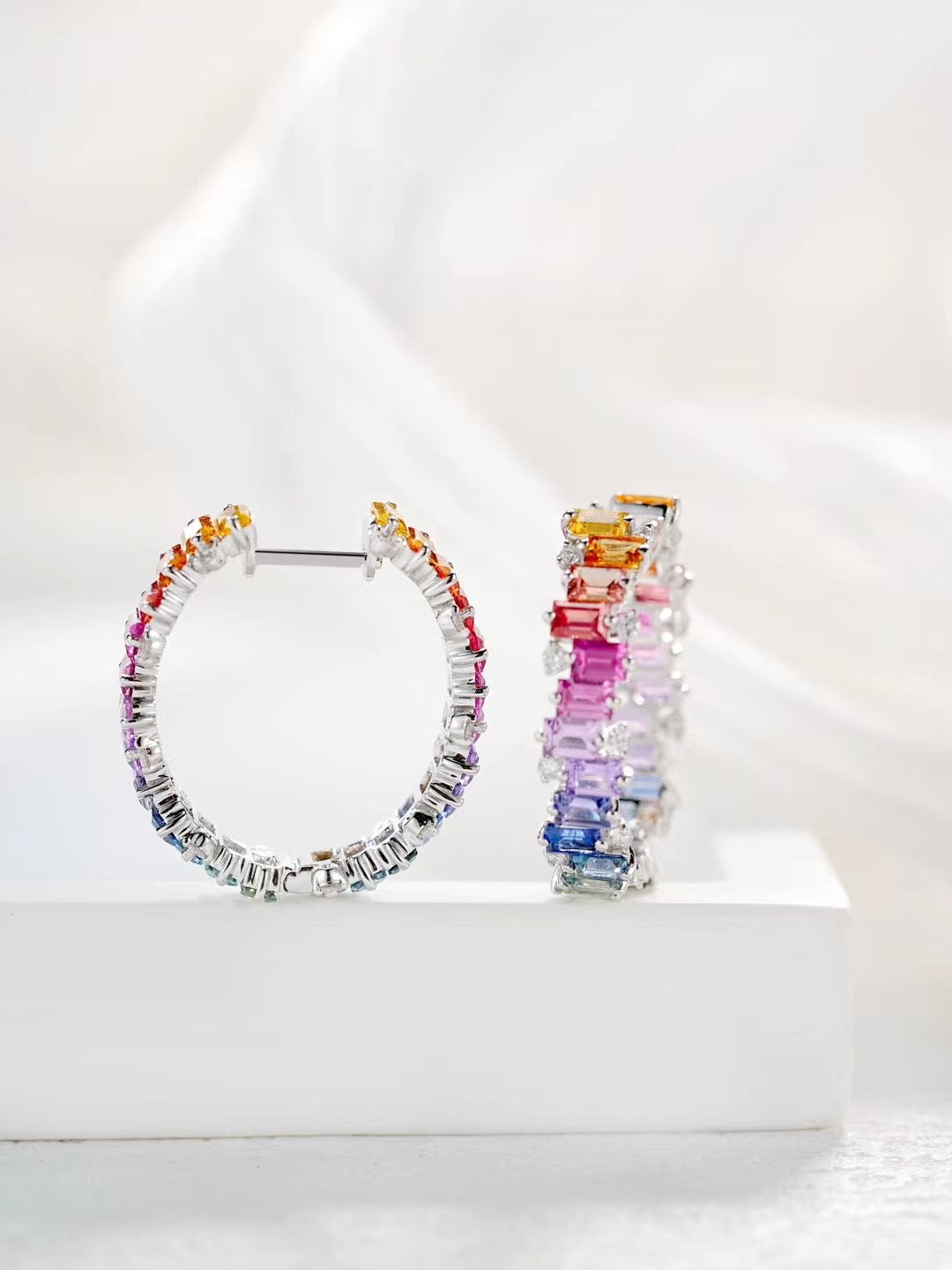 Rainbow Sapphire 18k Gold Earring (Item No. SA099）