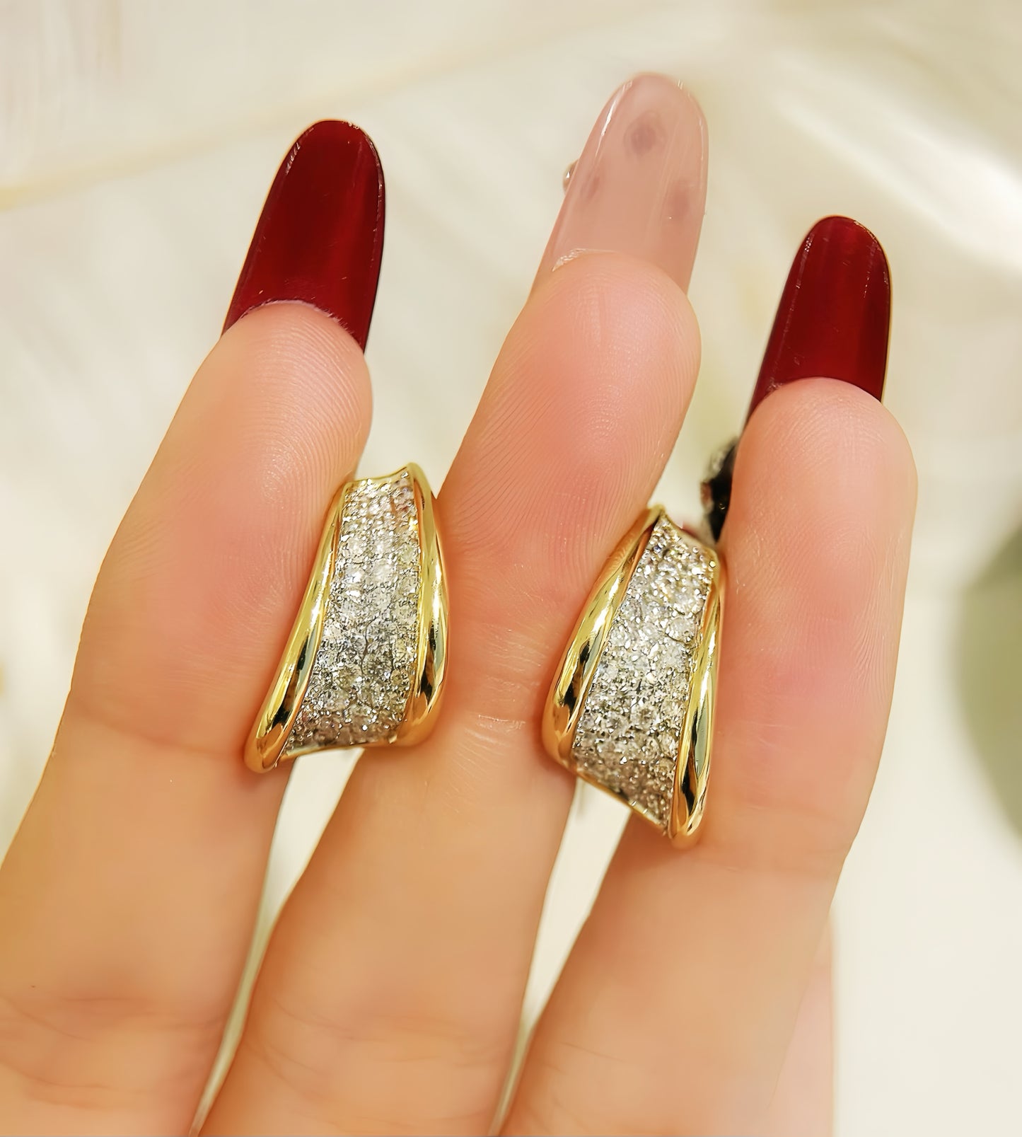 Vintage 18k Gold Diamond Earring (Item No. VT438）