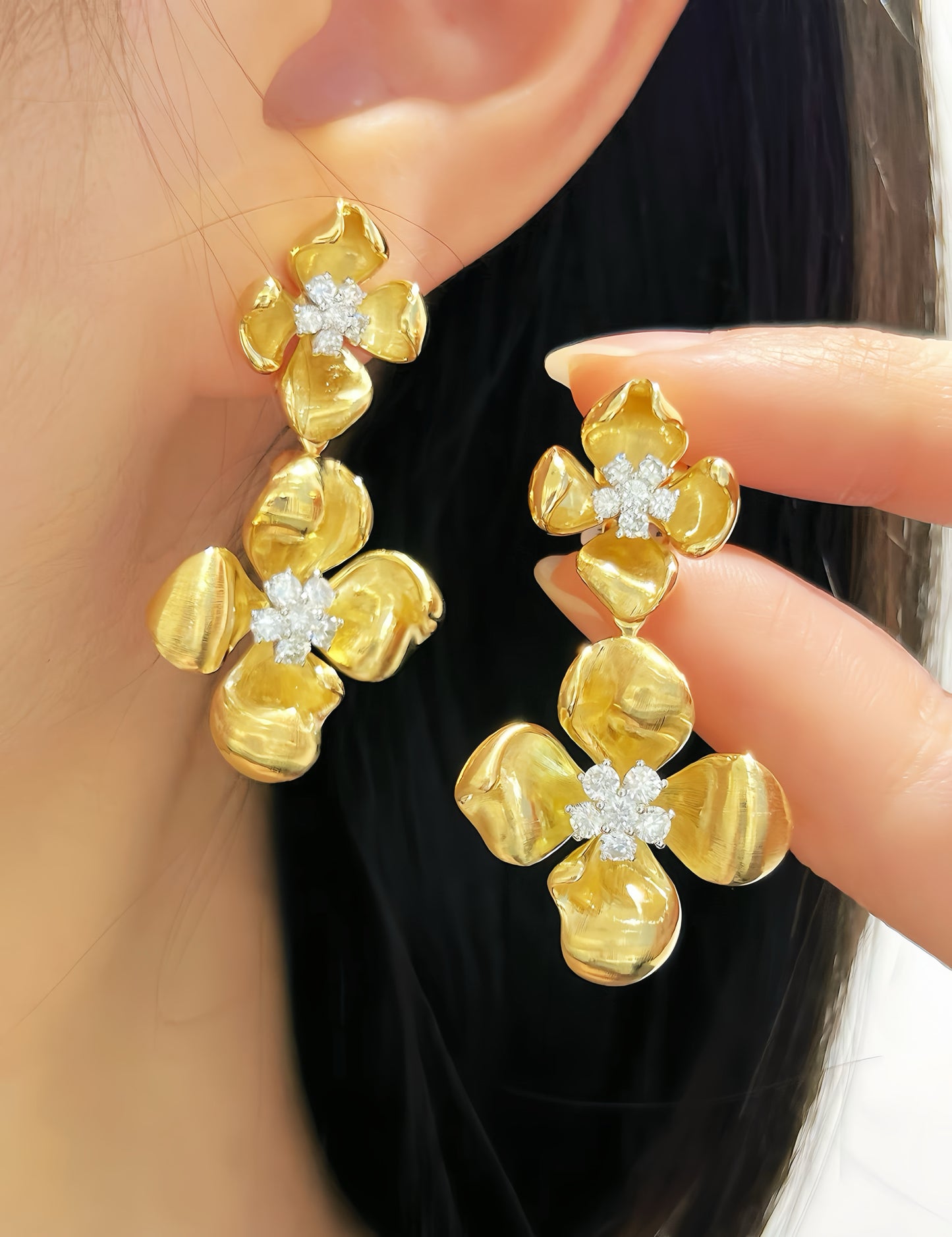 Flower Vintage 18k Gold Diamond Earring (Item No. VT370）