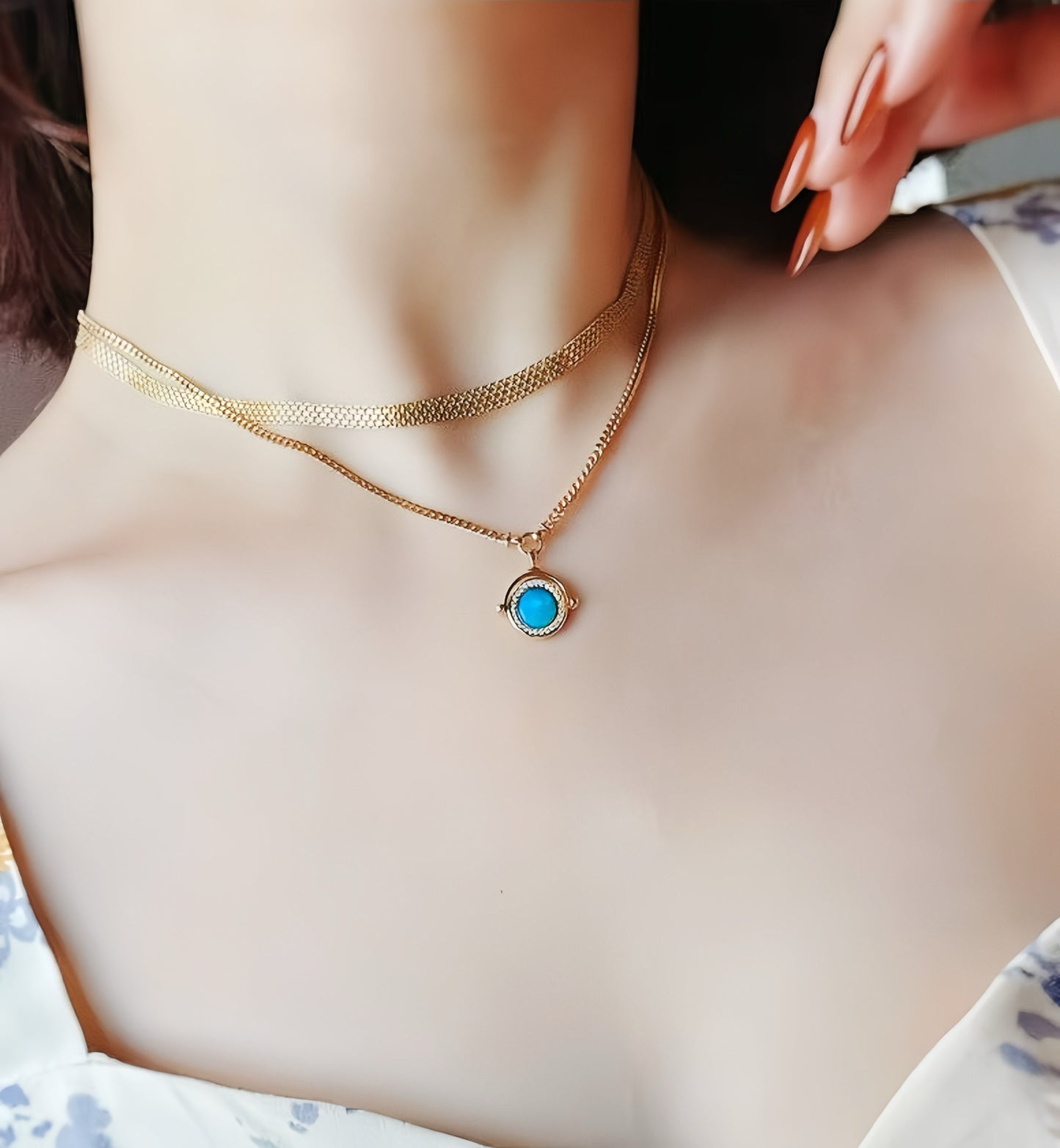 Athena Opal 18k Gold Coin Pendant (Item No. VT109）