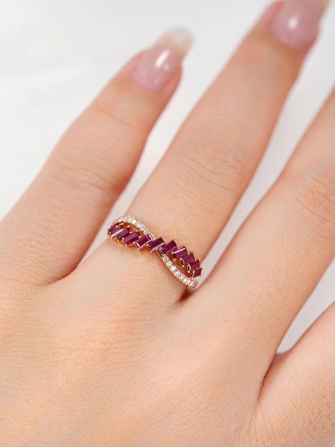 Rainbow Sapphire 18k Gold Ring (Item No. SA031）