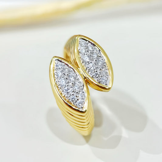 Vintage 18k Gold Diamond Ring  (Item No. VT422）