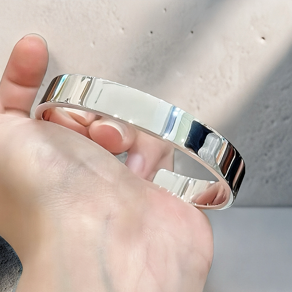 High Polished Platinum Gold Bangle (Item No. GB0035)