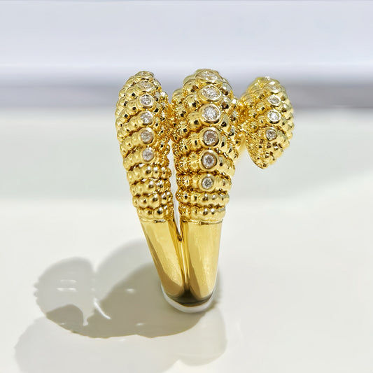 Vintage 18k Gold Diamond Ring (Item No. VT423）