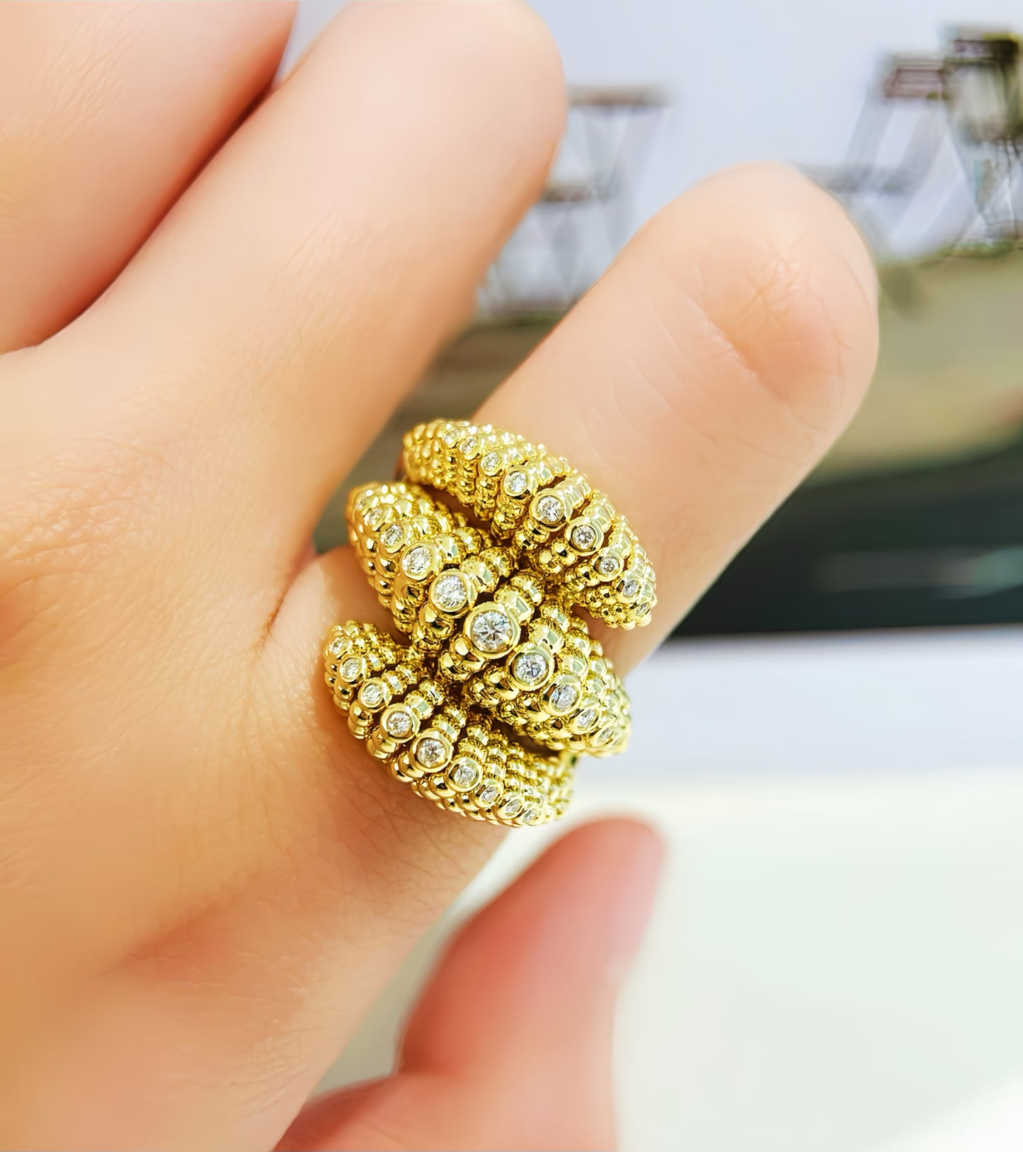 Vintage 18k Gold Diamond Ring (Item No. VT423）