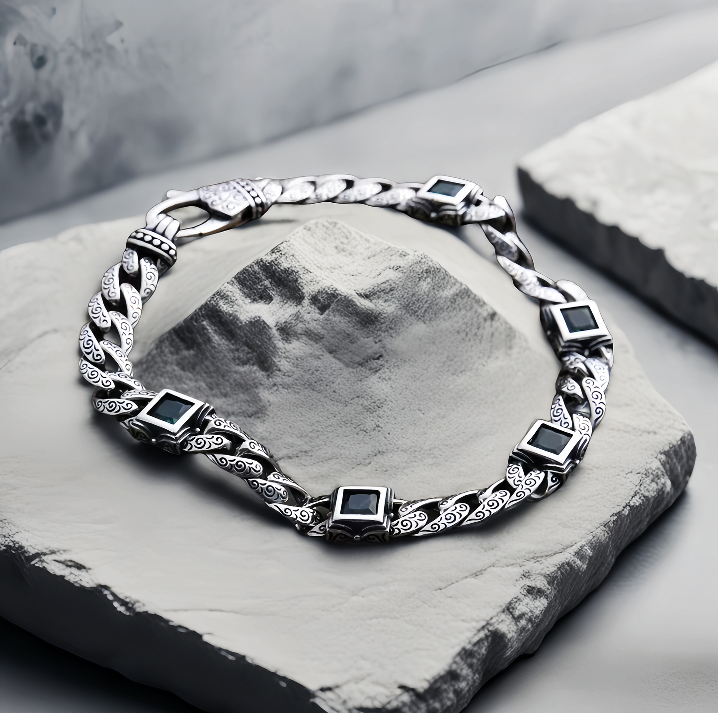 Fashion Silver Bracelet (Item No. B0690）