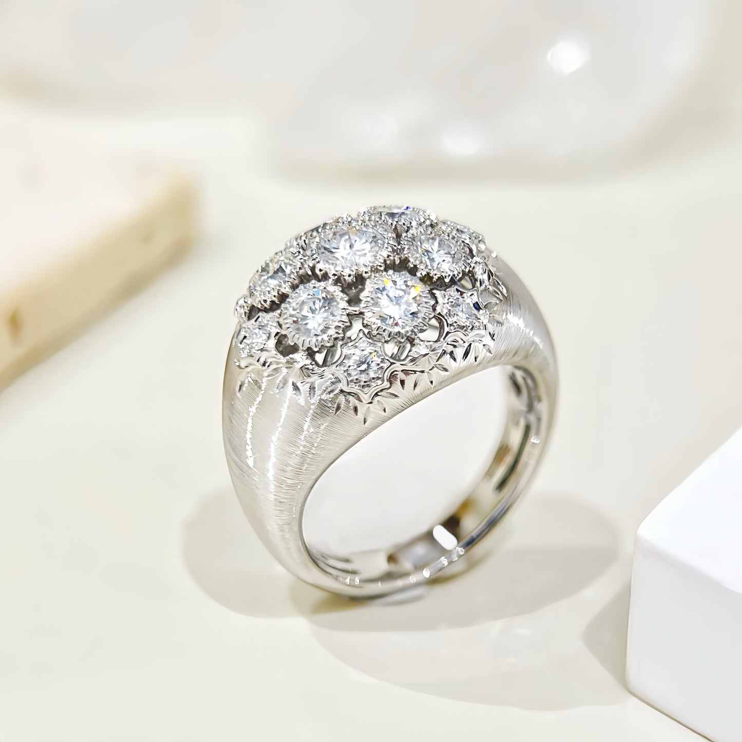 Vintage 18k Gold Diamond Ring (Item No. VT302)