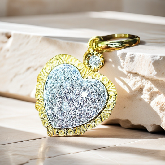 Heart Vintage 18k Gold Diamond Pendant (Item No. VT089）