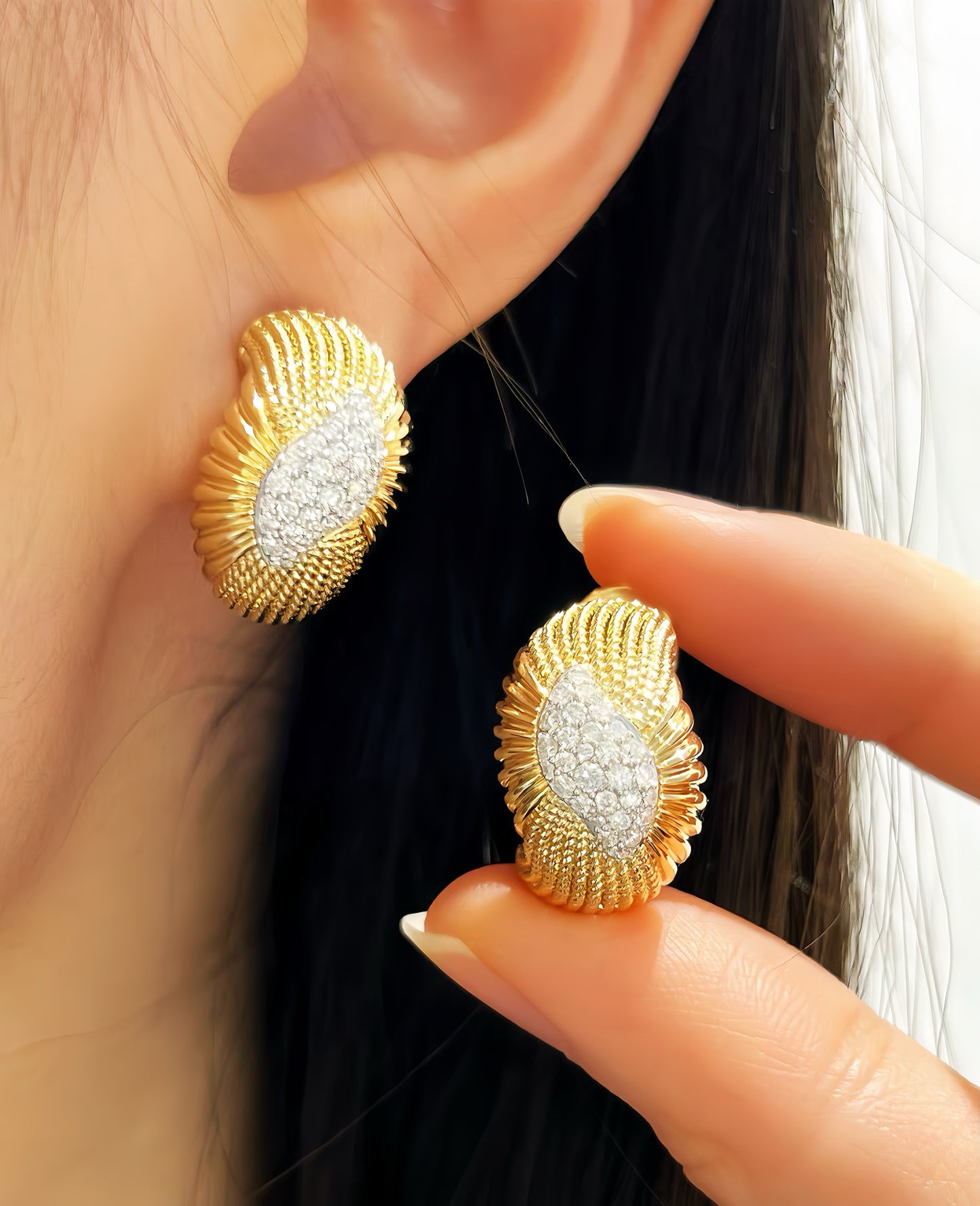 Vintage 18k Gold Diamond Earring (Item No. VT409）