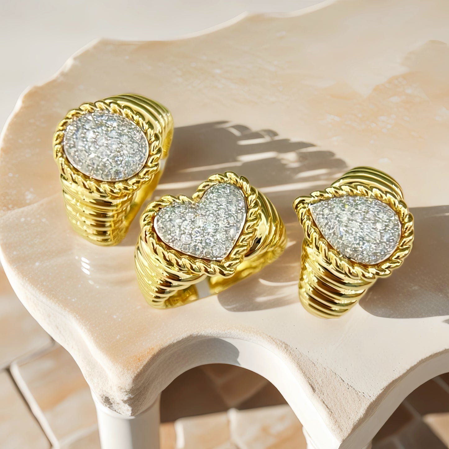 18k Gold Diamond Ring (Item No. VT243）