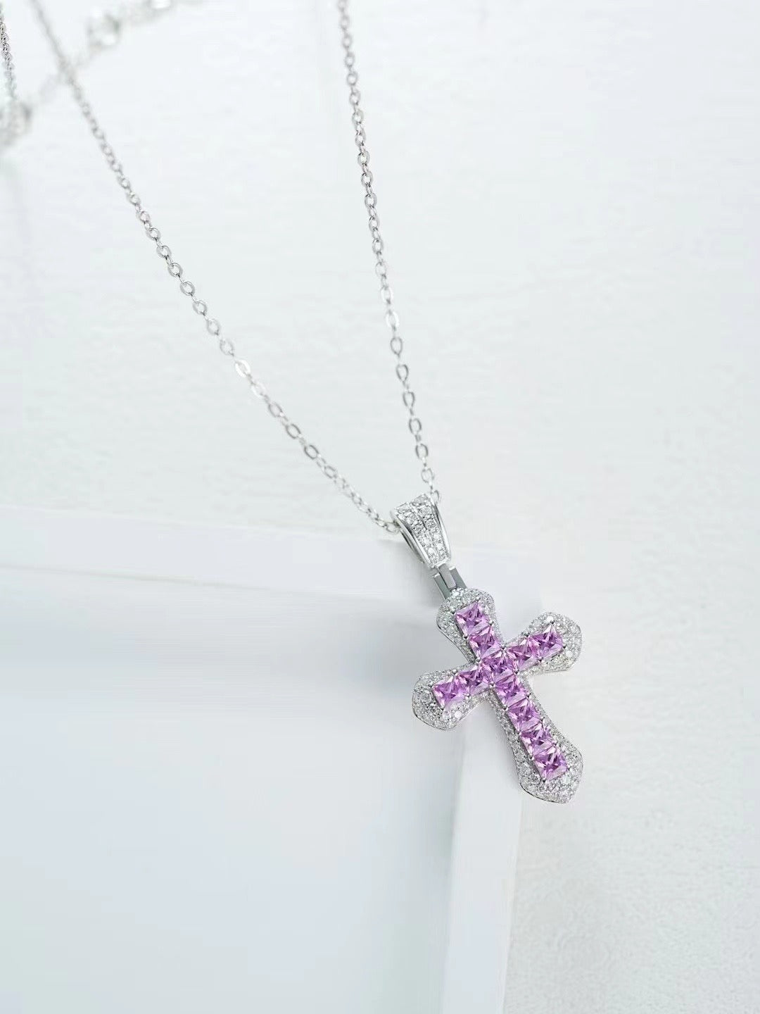 Cross Rainbow Sapphire 18K Gold Pendant (Item No. SA012）