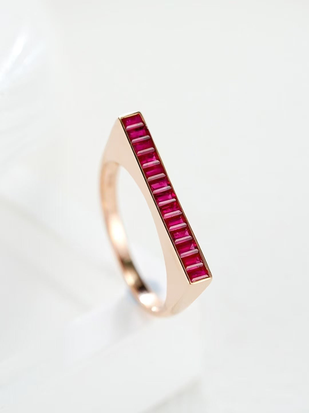 Ruby 18k Gold Ring (Item No. SA118）