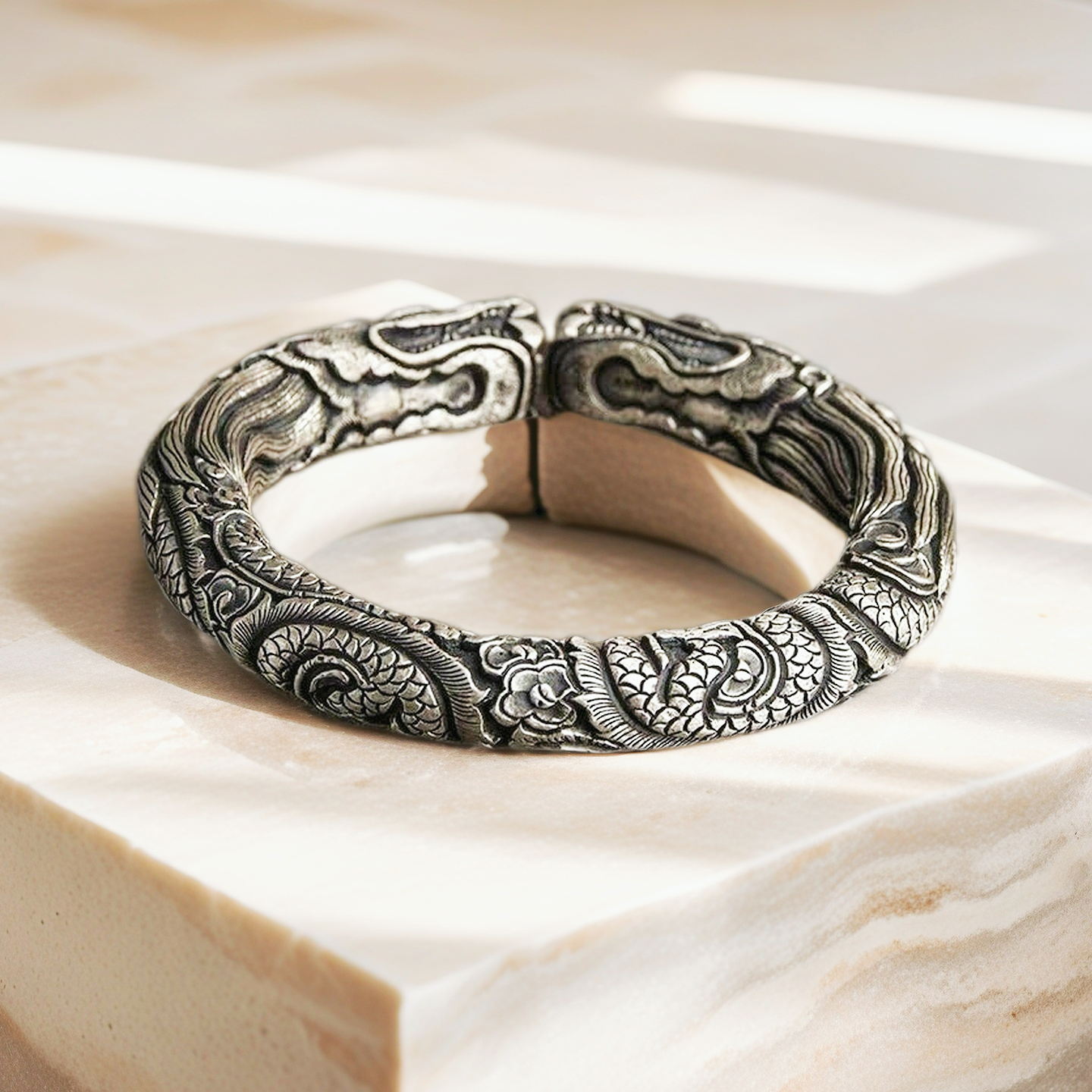300g Double Dragon Silver Bangle (Item No. B0015)