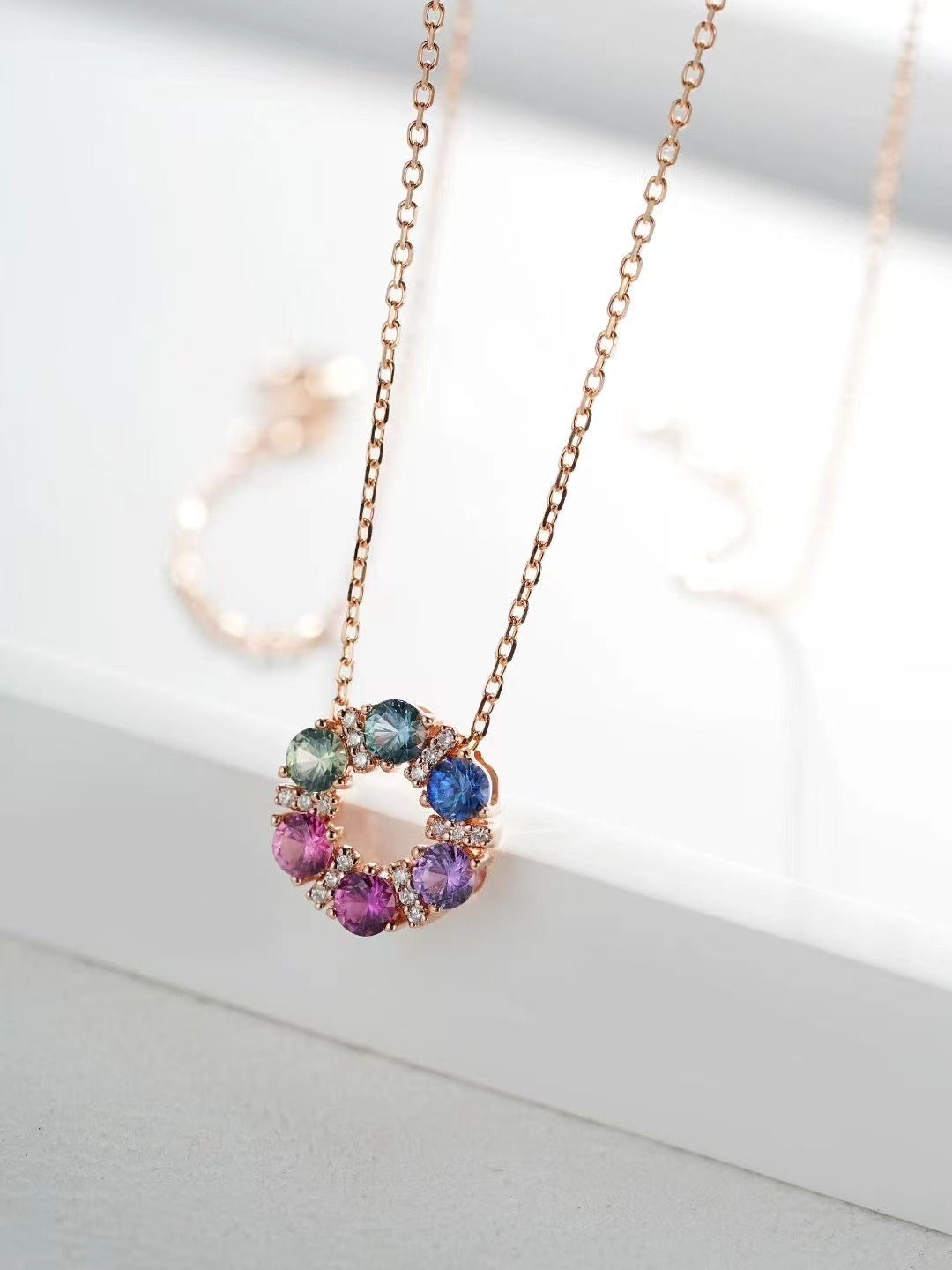 Rainbow Sapphire 18K Gold Pendant (Item No. SA014）