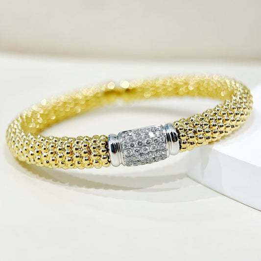 Weaving Vintage 18k Gold Diamond Bracelet (Item No. VT427）