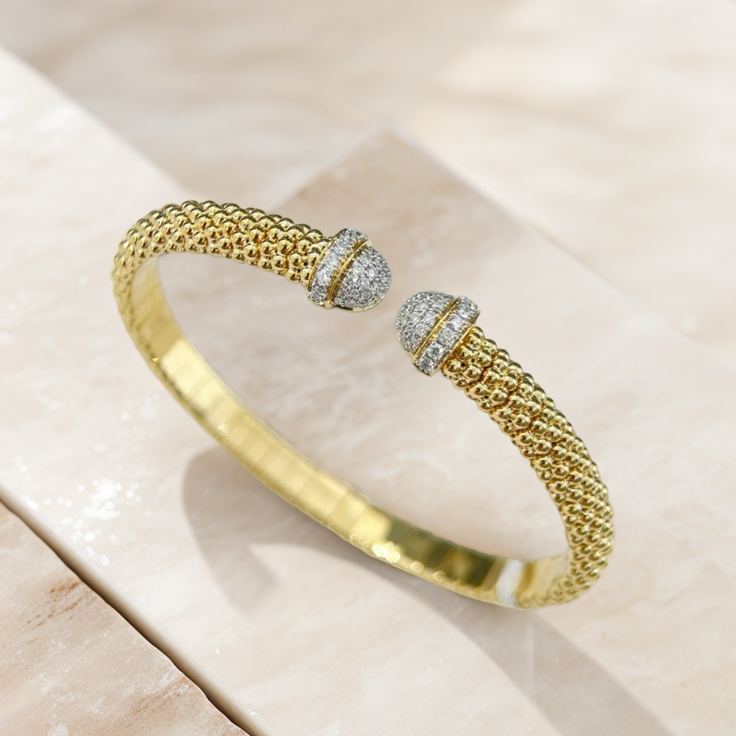 Vintage 18k Gold Diamond Bracelet (Item No. VT257）