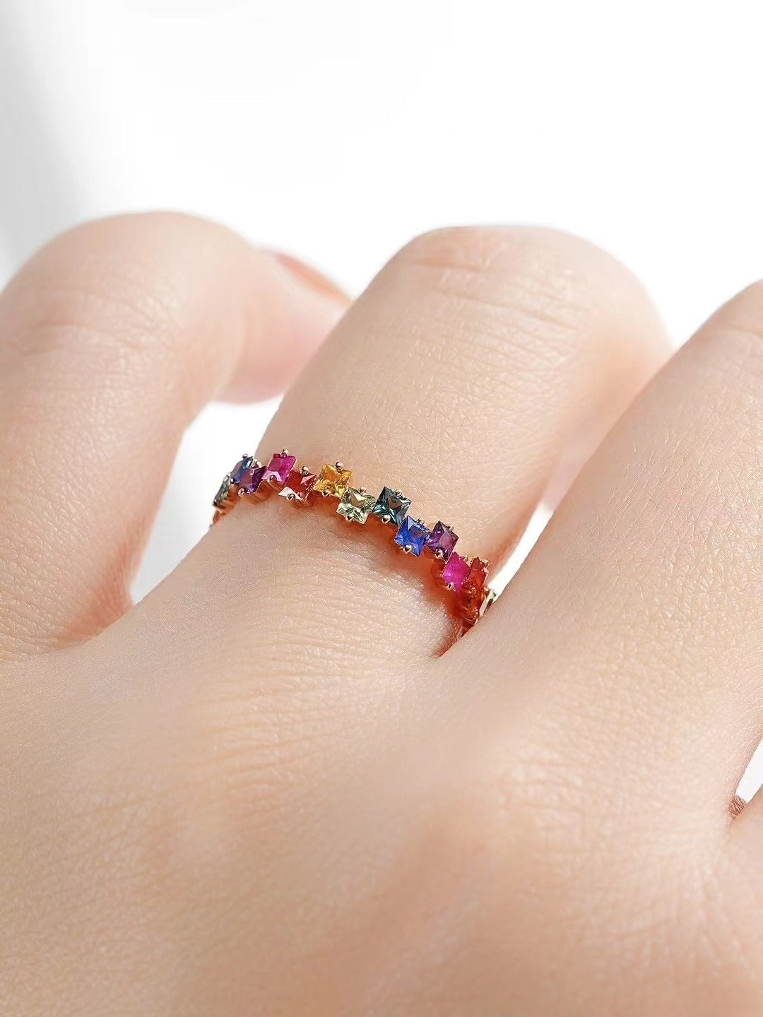 2mm Rainbow Sapphire 18k Gold Ring (Item No. SA109）