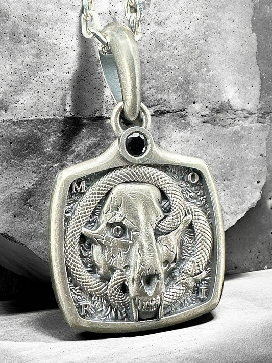 The Pendant Of The Mori Hound (Item No. KYP02)