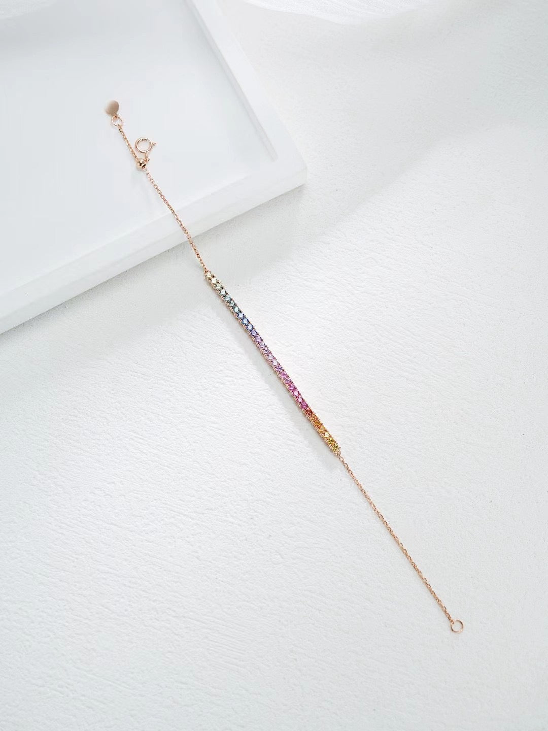 Rainbow Sapphire 18k Gold Bracelet (Item No. SA084）