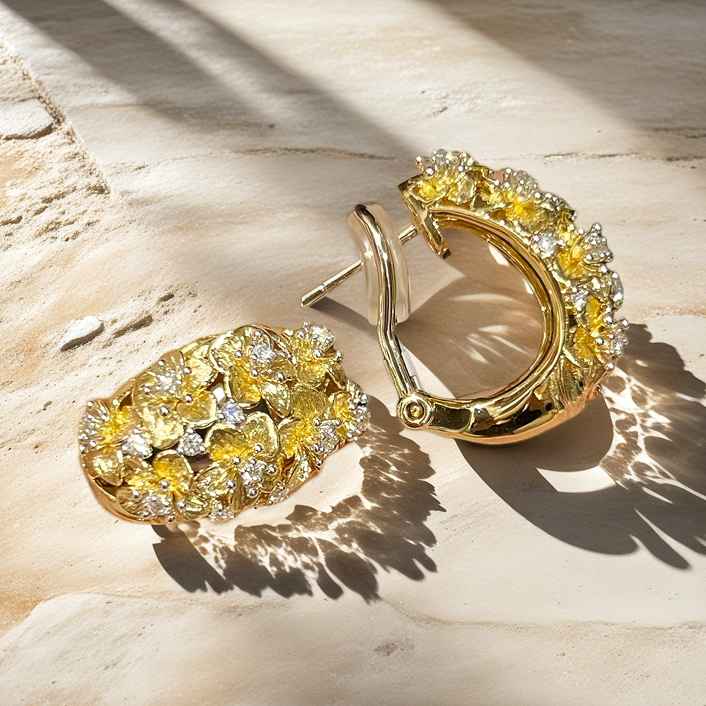 Flower Rigato Vintage 18k Gold Diamond Earring (Item No. VT016）