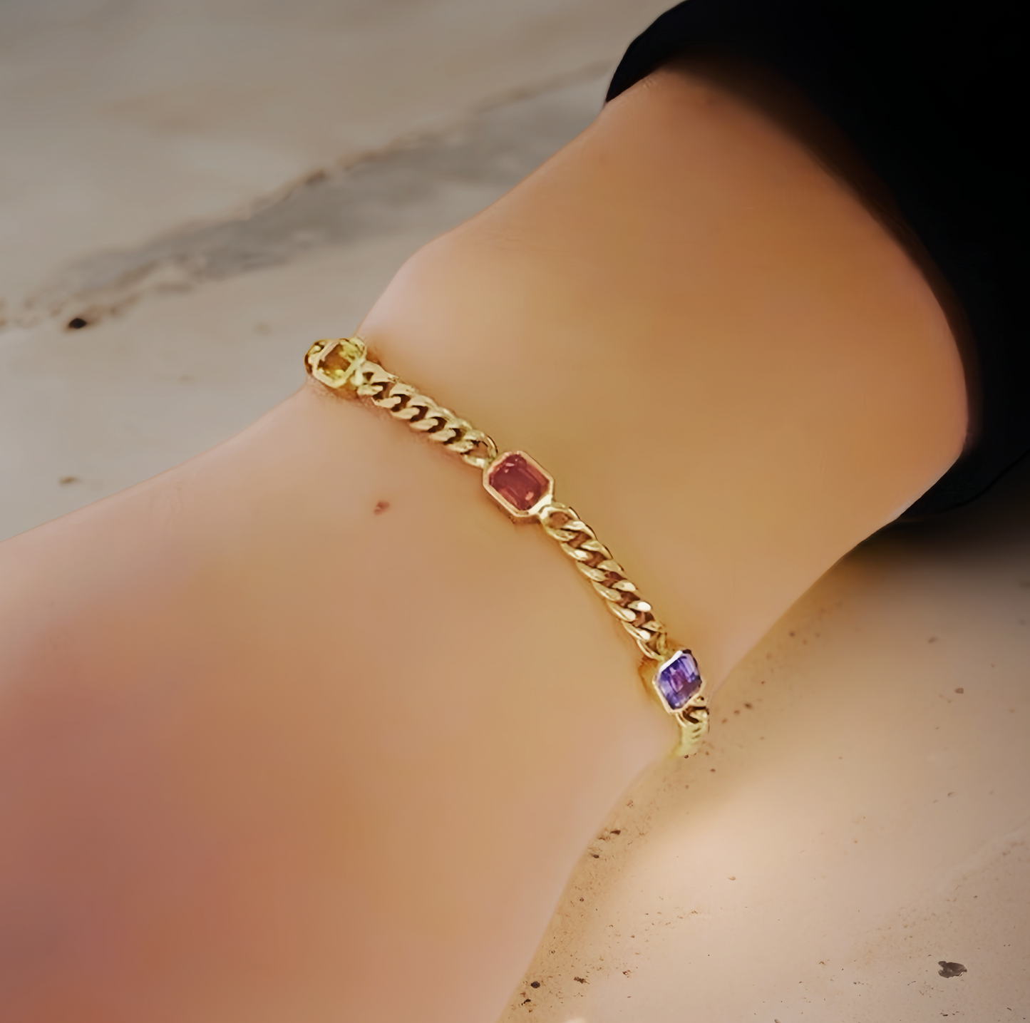 Vintage 18k Gold Diamond Bracelet (Item No. VT156）