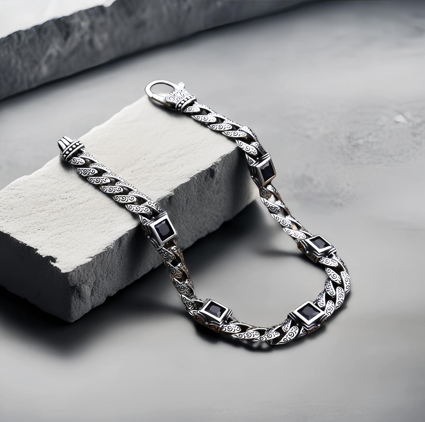 Fashion Silver Bracelet (Item No. B0690）