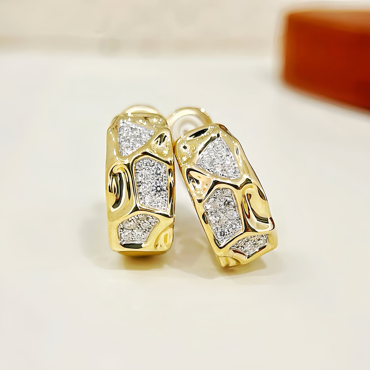 Rock 18k Gold Diamond Earring  (Item No. VT265)