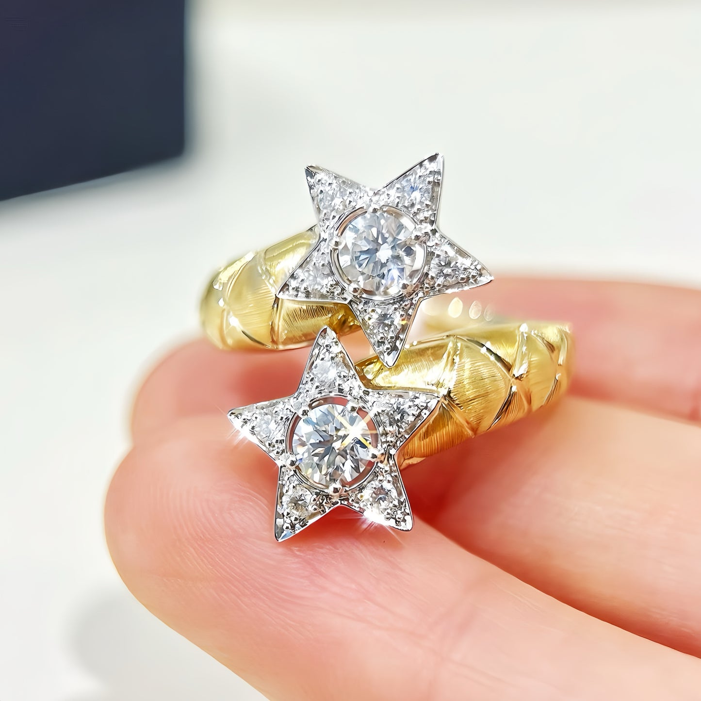 Star 18k Gold Diamon Ring (Item No. VT385）