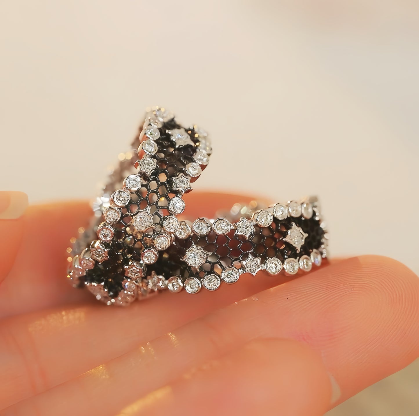 Vintage Black Lace Platinium 18k Gold Diamond Ring (Item No. VT041）