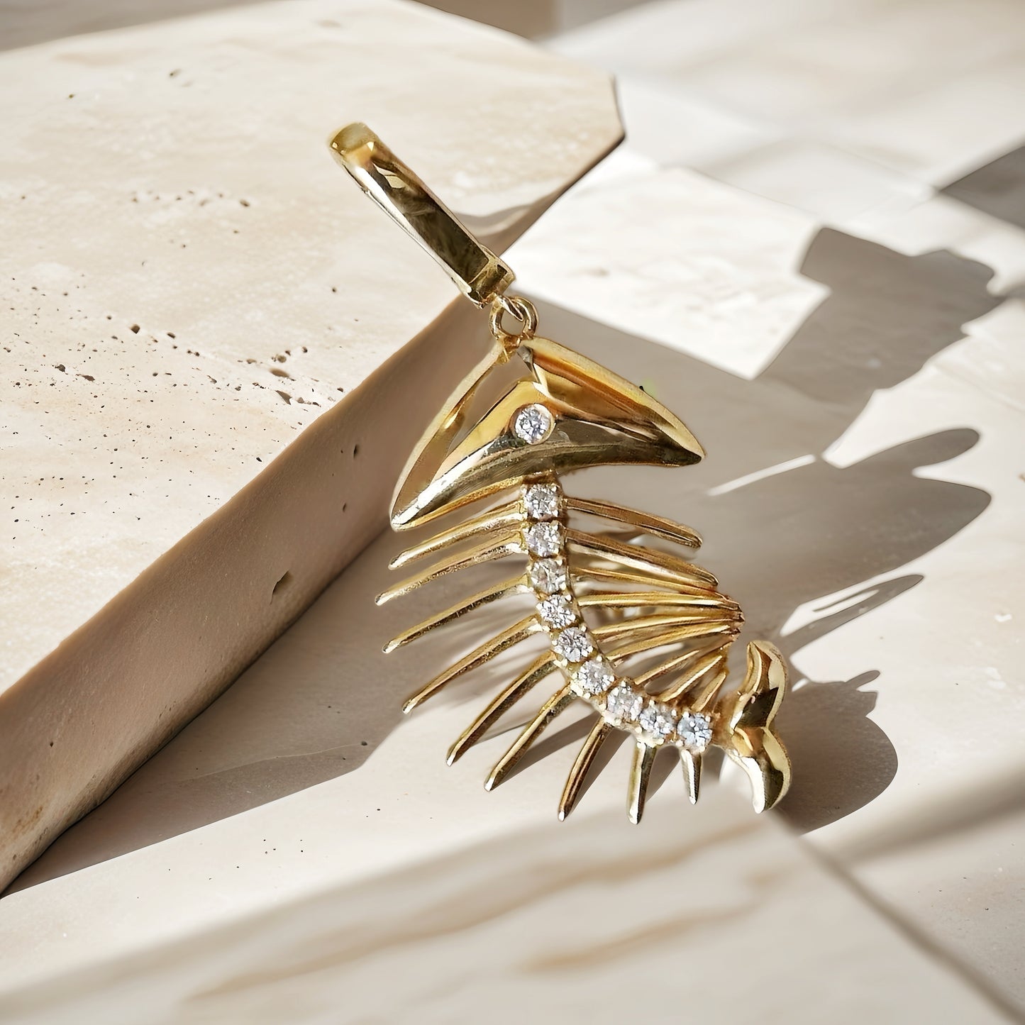 Finish 18k Gold Diamond Sapphire Pendant (Item No. VT173）