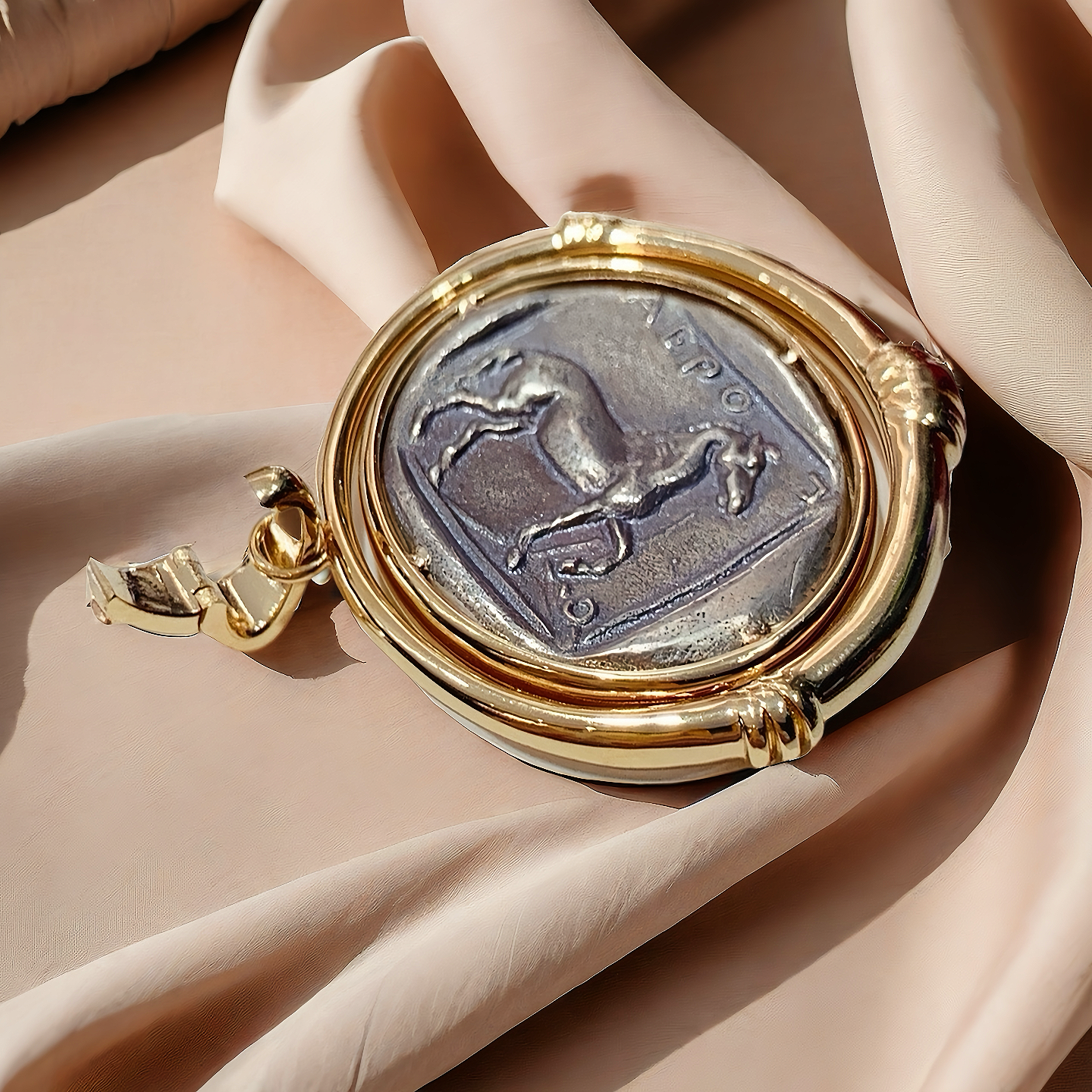 Macedonia Apollo With Horses Ancient Greek Coin Medallion 18K Gold Pendant (Item No. COIN013）