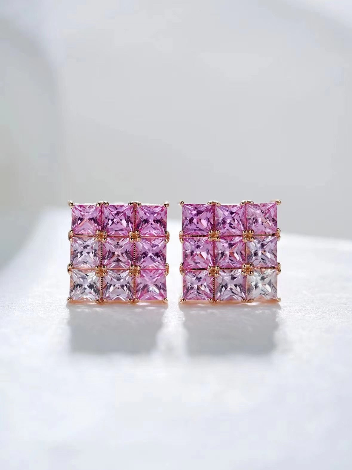 Rainbow Sapphire 18k Gold Earring (Item No. SA101）