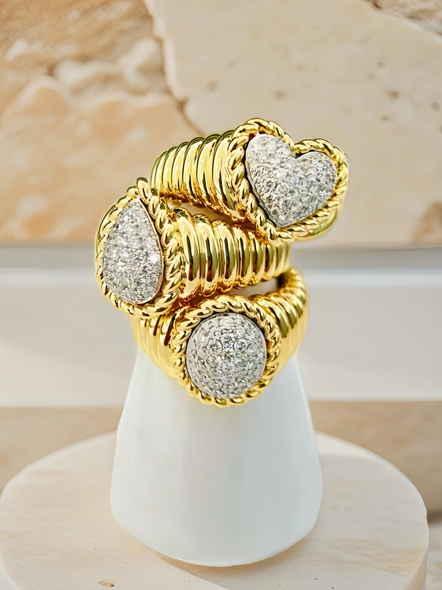 18k Gold Diamond Ring (Item No. VT243）