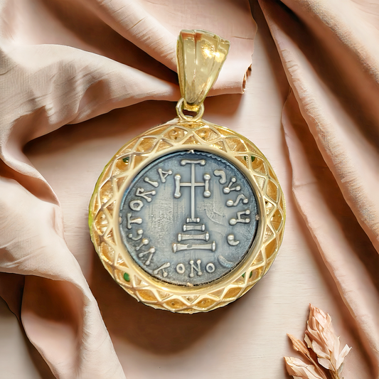 Byzantine Emperor Ancient Greek Coin Medallion 18K Gold Pendant (Item No. COIN63）