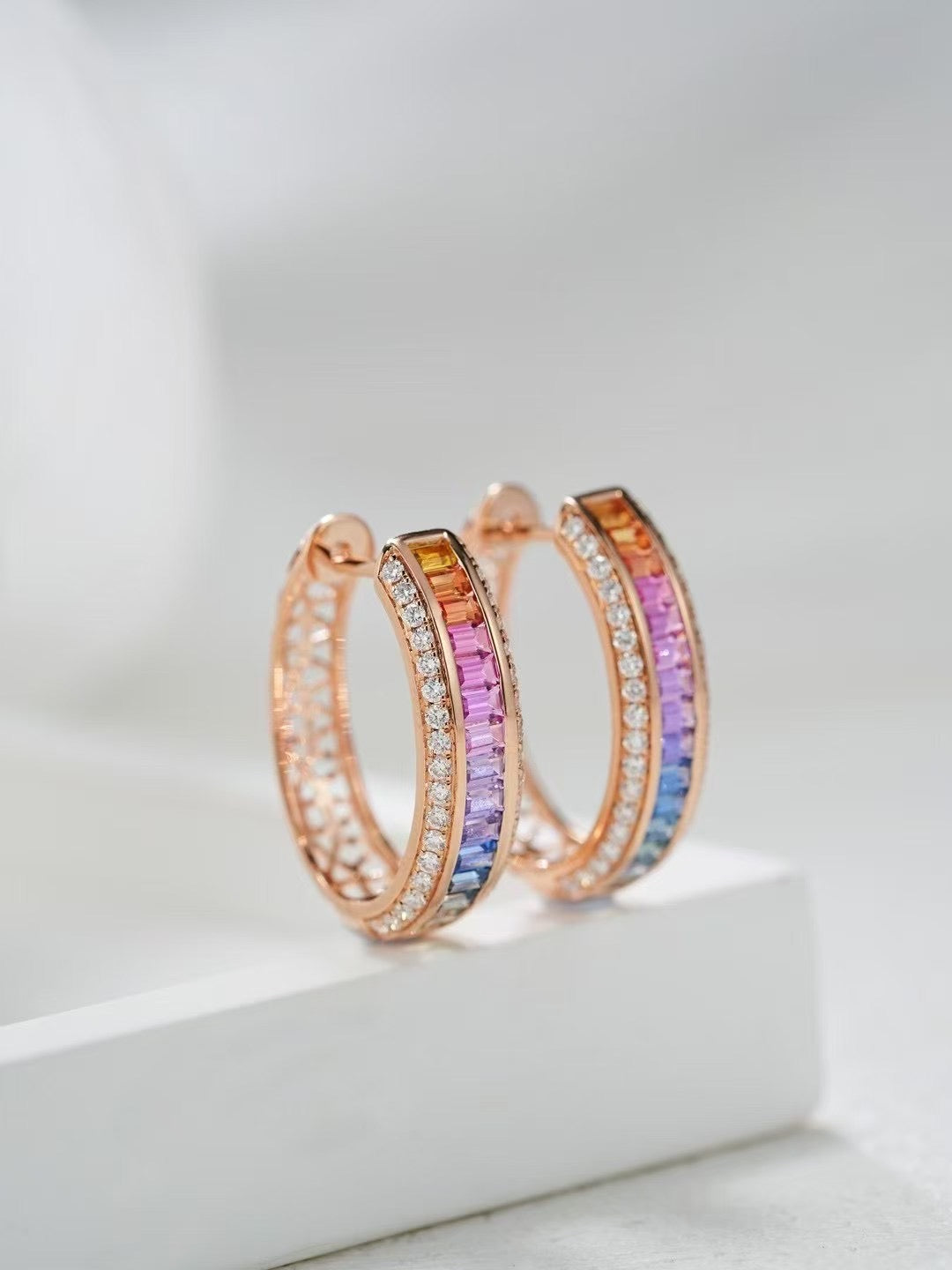 Rainbow Sapphire 18k Gold Earring (Item No. SA115）