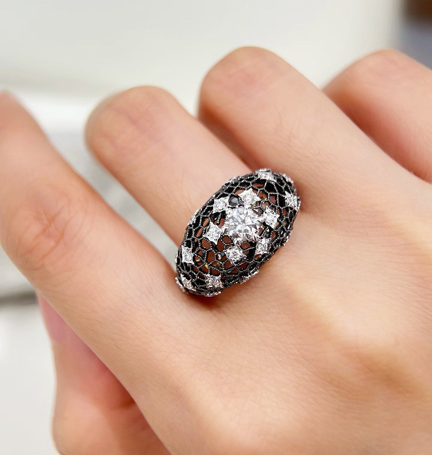 Vintage 18k Gold Diamond Ring (Item No. VT464）