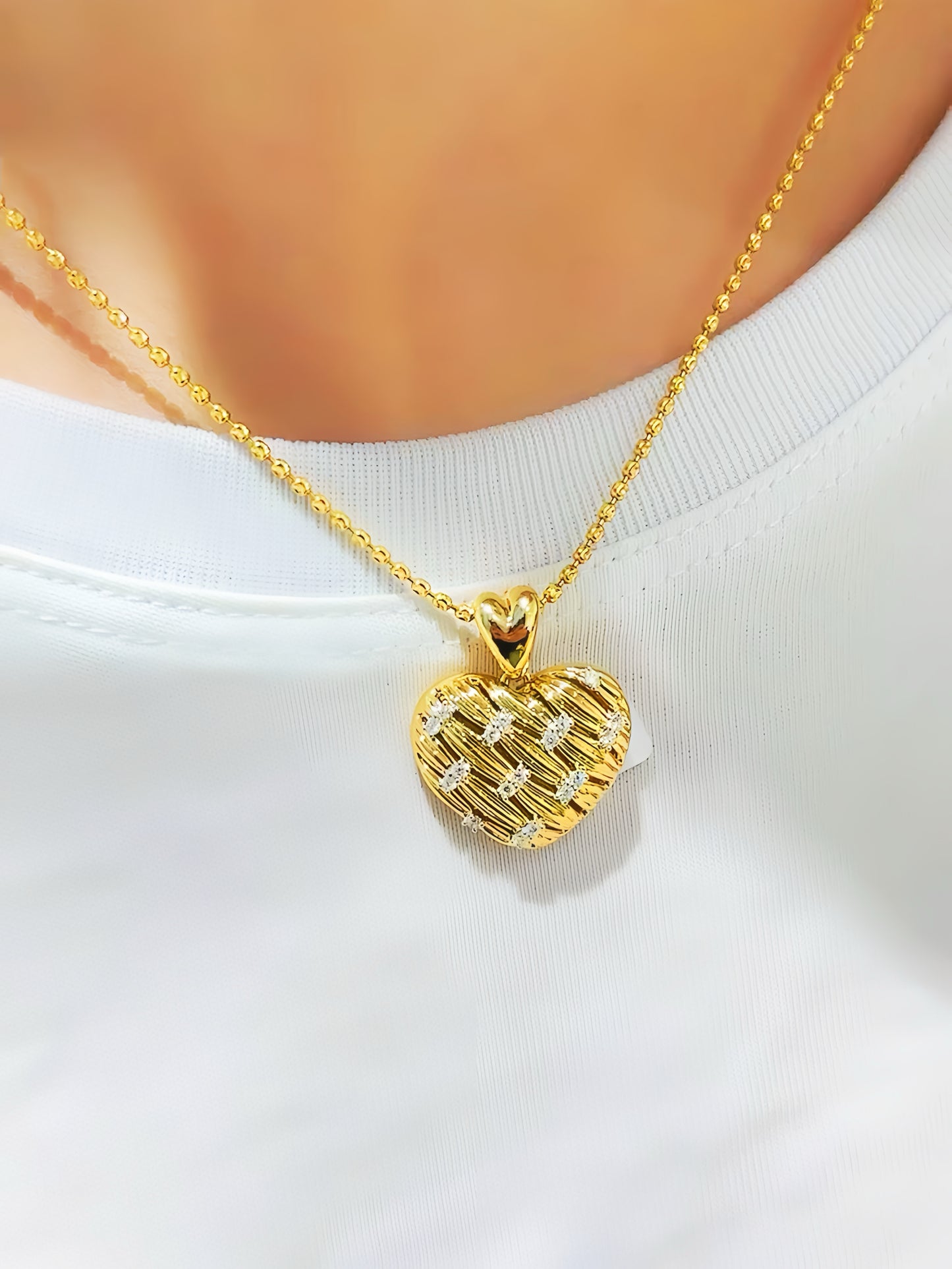 Heart Vintage 18k Gold Diamond Pendant (Item No. VT 293)