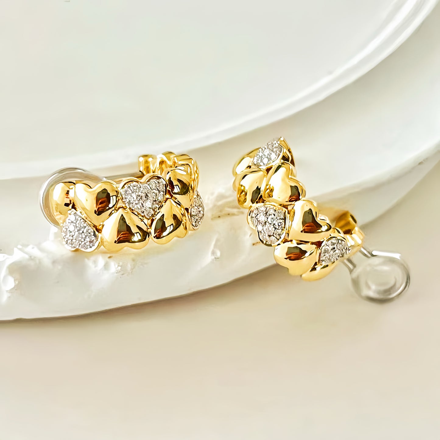 Vintage 18k Gold Diamond Earring (Item No. VT403）