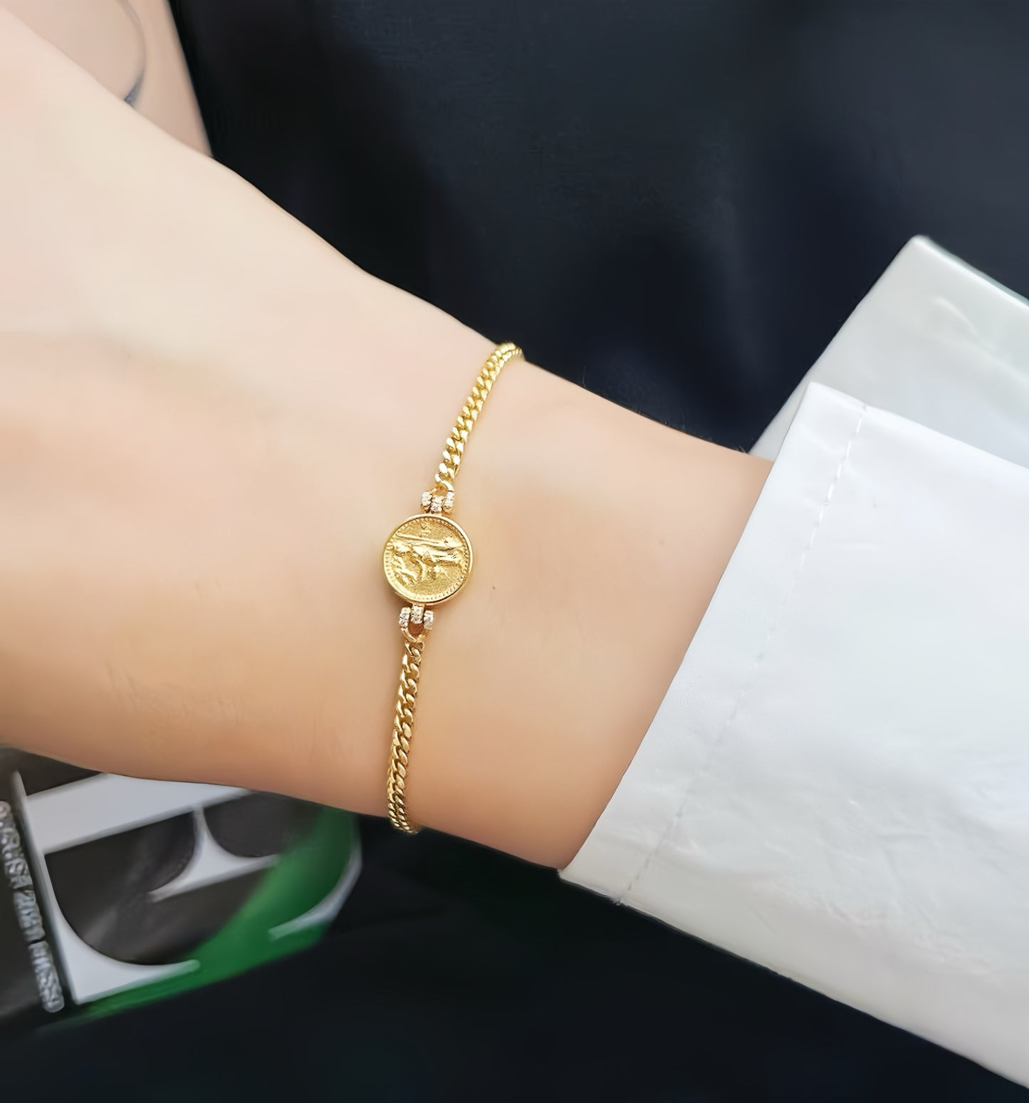 Athena 18k Gold Diamond Crystal Opal Bracelet (Item No. VT125）