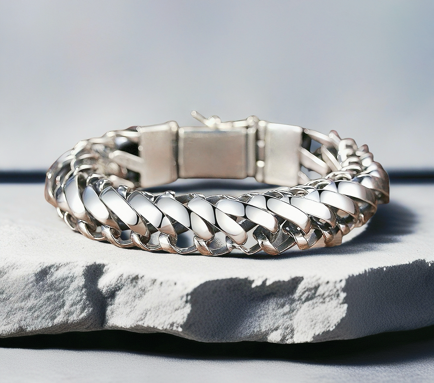 Fashion Silver Bracelet (Item No. B0695）