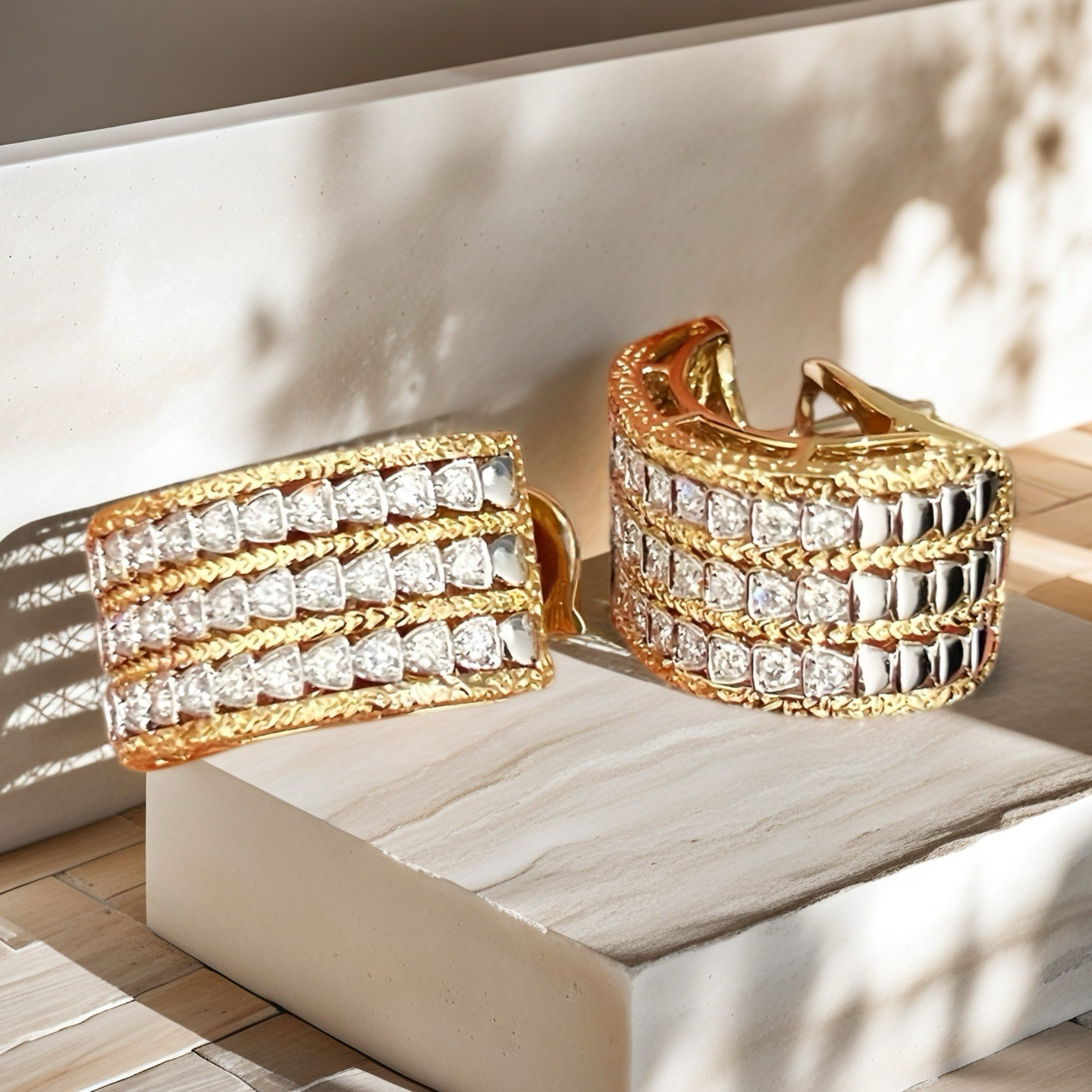 Vintage 18k Gold Diamond Earring (Item No. VT018）