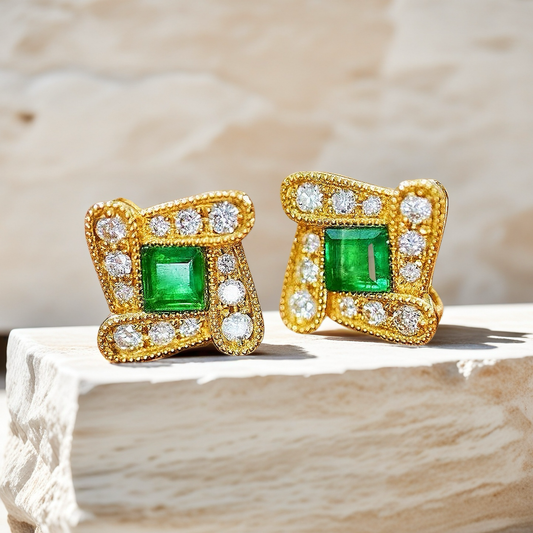Vintage 18k Gold Diamond Emerald Earring (Item No. VT058）