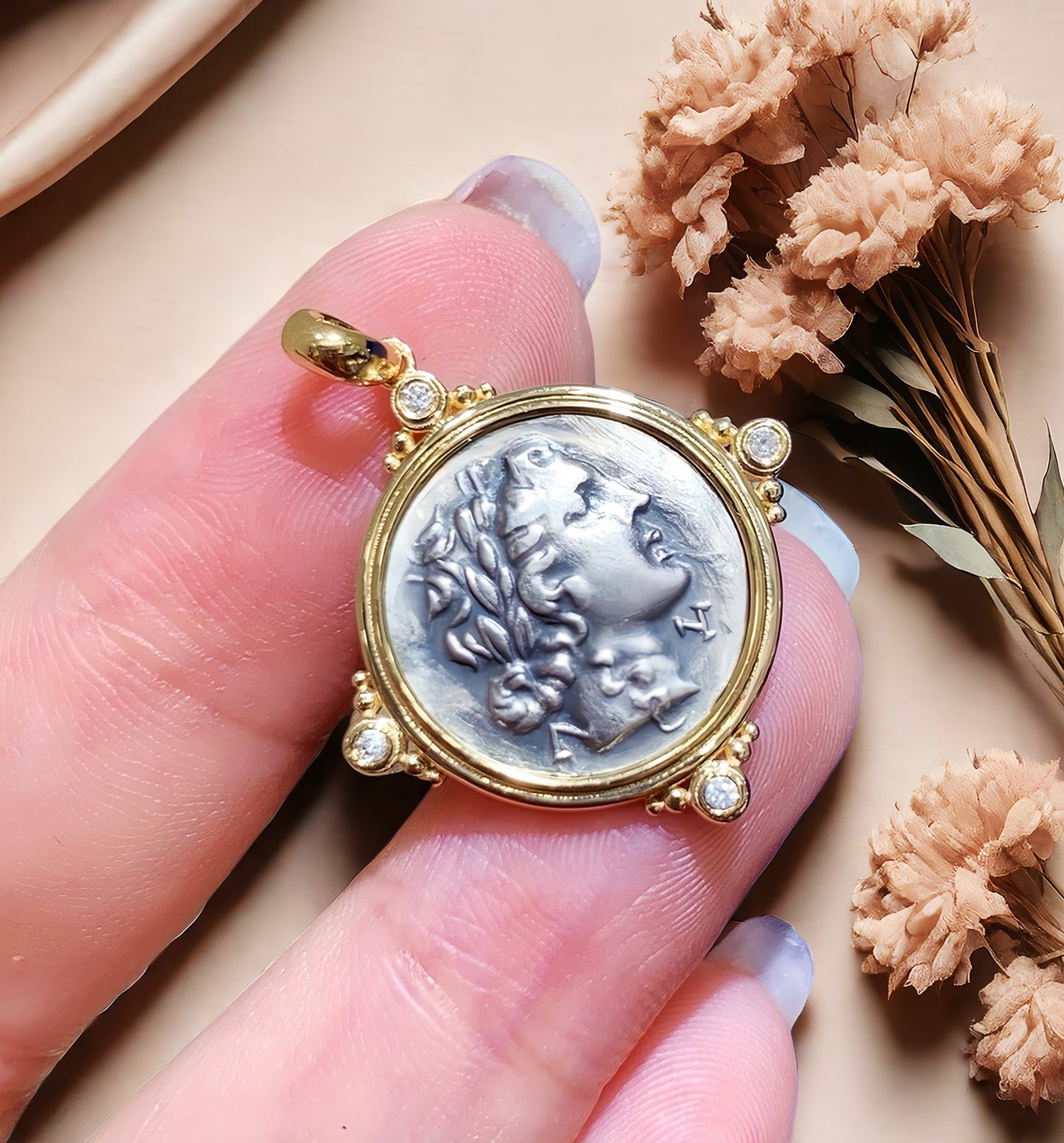 Apollo God of the Sun Ancient Greek Coin Medallion 18K Gold Collection (Item No. COIN036）