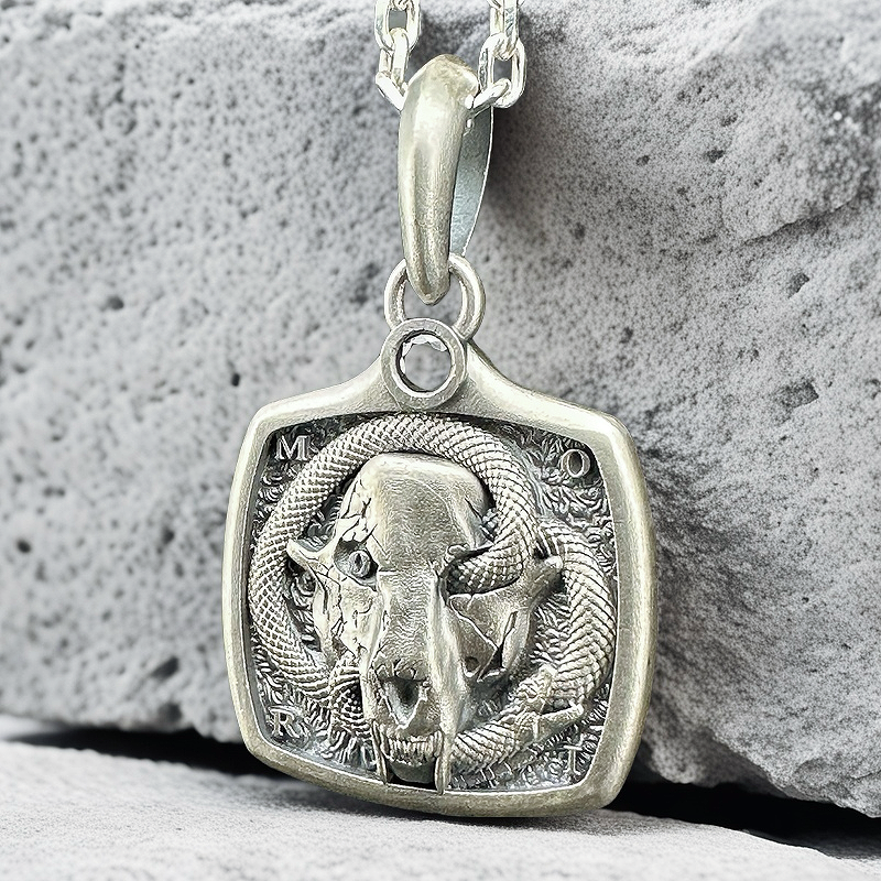 The Pendant Of The Mori Hound (Item No. KYP02)